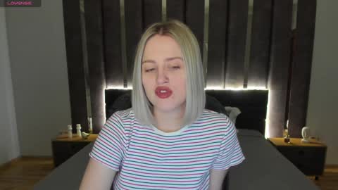 Snapshot of sarah_soul chatting on December 29, 2024, 1:13 am Sarah online show from December 29, 2024, 1:13 am