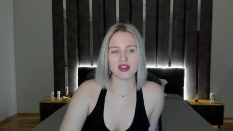 Snapshot of sarah_soul chatting on January 2, 2025, 12:55 am Sarah online show from January 2, 2025, 12:55 am