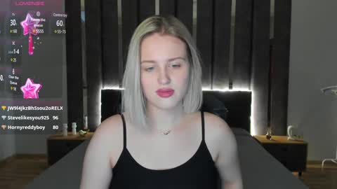 Snapshot of sarah_soul chatting on January 8, 2025, 3:40 am Sarah online show from January 8, 2025, 3:40 am