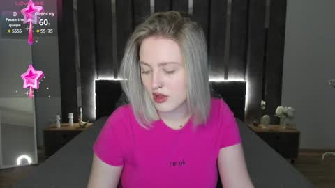 Snapshot of sarah_soul chatting on February 9, 2025, 12:39 am Sarah online show from February 9, 2025, 12:39 am