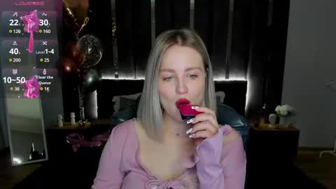 Snapshot of sarah_soul chatting on March 7, 2025, 1:09 am Sarah online show from March 7, 2025, 1:09 am