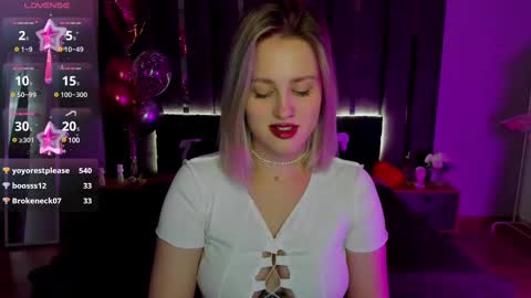 Snapshot of sarah_soul chatting on March 8, 2025, 4:12 am Sarah online show from March 8, 2025, 4:12 am