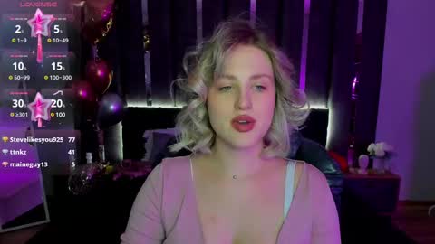 Snapshot of sarah_soul chatting on March 11, 2025, 3:59 am Sarah online show from March 11, 2025, 3:59 am