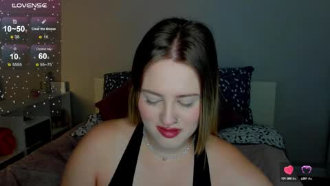 Snapshot of sarah_soul chatting on September 10, 2025, 12:32 am Sarah online show from September 10, 2025, 12:32 am