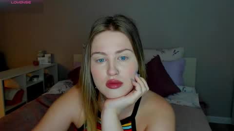 Snapshot of sarah_soul chatting on September 30, 2025, 12:04 am Sarah online show from September 30, 2025, 12:04 am