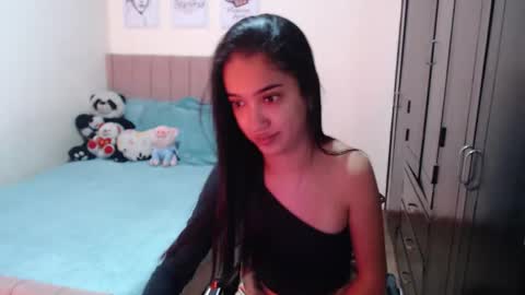 Sarah online show from December 14, 2024, 5:14 pm