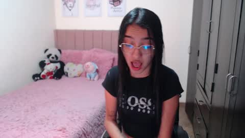 Sarah online show from December 30, 2024, 4:19 pm