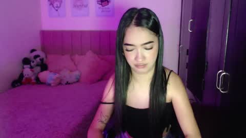 Sarah online show from February 1, 2025, 7:34 pm