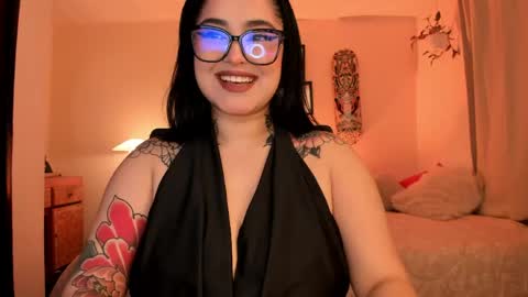 Snapshot of sarah_volkov chatting on April 30, 2026, 5:36 am online show from April 30, 2026, 5:36 am