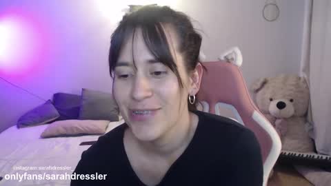 Snapshot of sarahdressler chatting on November 4, 2025, 1:05 am sarahdressler online show from November 4, 2025, 1:05 am