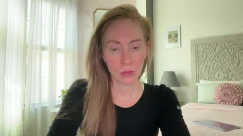 Sarah online show from June 20, 2026, 6:11 pm