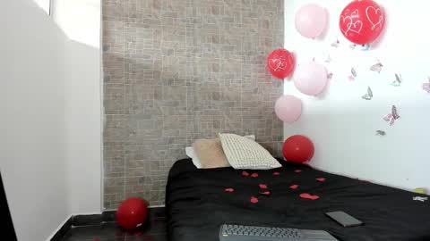 Snapshot of sarahjenkinx chatting on February 16, 2026, 1:40 pm Sarah Jenkin online show from February 16, 2026, 1:40 pm