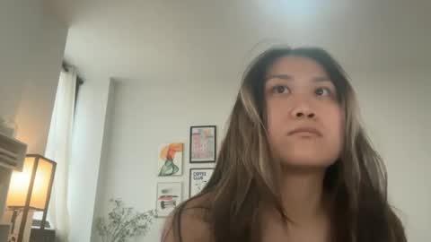 sarahli138974 online show from June 10, 2026, 9:46 pm