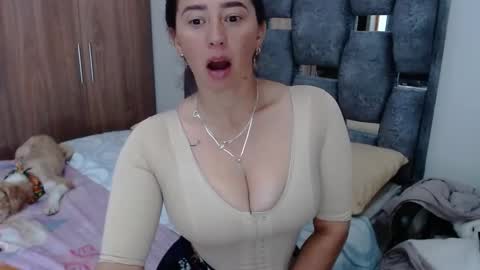 Snapshot of sarahott_1 chatting on January 8, 2025, 2:35 pm Lia online show from January 8, 2025, 2:35 pm