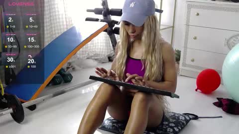 Snapshot of sarahraiynex chatting on March 26, 2026, 12:22 pm sarahraiynex online show from March 26, 2026, 12:22 pm