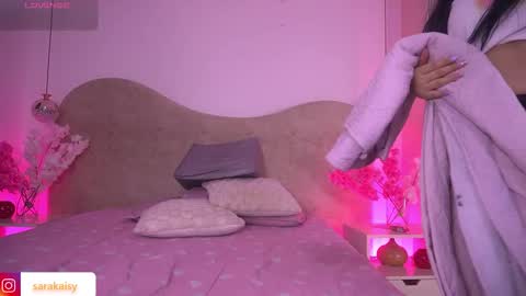 Sara  online show from March 19, 2026, 12:09 pm