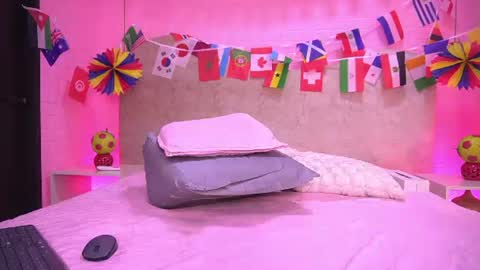 Snapshot of sarak_ chatting on June 19, 2026, 11:58 am Sara online show from June 19, 2026, 11:58 am
