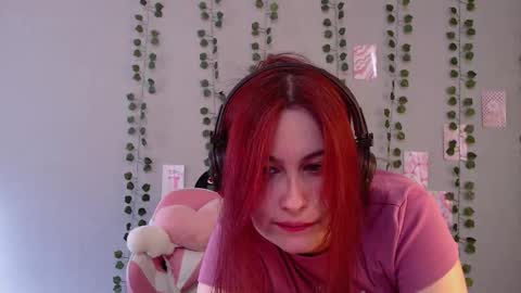 Snapshot of sarakinski chatting on September 11, 2025, 7:30 am Sara online show from September 11, 2025, 7:30 am