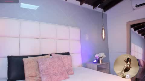 Sara online show from November 19, 2025, 1:22 pm