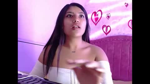 sarastonesx online show from February 17, 2025, 3:15 am