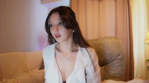 Snapshot of sarasuo chatting on July 18, 2026, 6:17 am Shara online show from July 18, 2026, 6:17 am