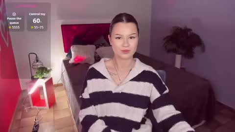 Snapshot of saravivid chatting on May 11, 2026, 2:45 pm SaraVivid online show from May 11, 2026, 2:45 pm