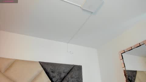      online show from September 24, 2025, 6:44 pm