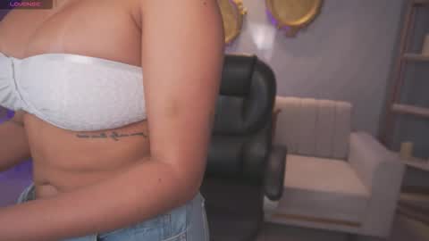 Snapshot of sarawinstone_ chatting on February 13, 2026, 12:45 pm Sara Winstone online show from February 13, 2026, 12:45 pm