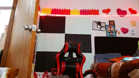 Sara Jimenez online show from April 11, 2026, 7:45 am