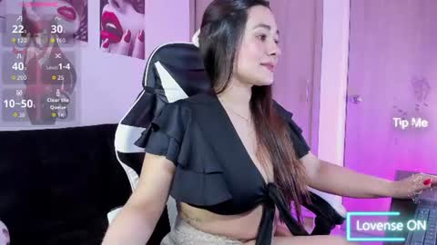 Snapshot of saray_mendoza chatting on June 22, 2026, 7:11 pm Saray Mendoza online show from June 22, 2026, 7:11 pm