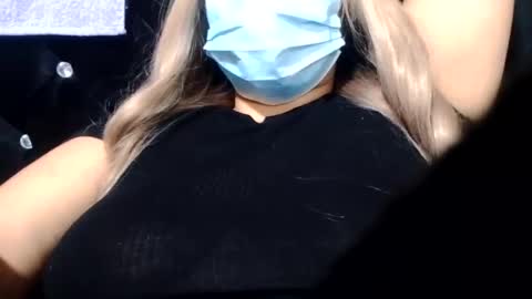 Snapshot of saray_mixx chatting on November 6, 2025, 4:02 am saray_mixx online show from November 6, 2025, 4:02 am