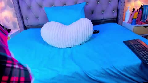 Snapshot of sarayjoness chatting on September 10, 2025, 10:15 am Saray online show from September 10, 2025, 10:15 am