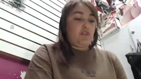 mery online show from December 17, 2025, 6:14 pm