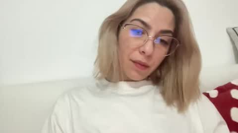 Sarrah online show from January 19, 2025, 9:55 pm