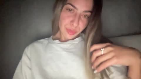 Sarrah online show from September 16, 2025, 8:32 pm