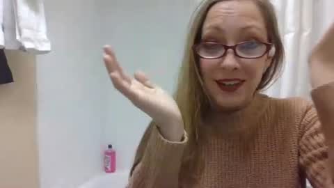 Snapshot of sasha_bass_bunny chatting on February 17, 2026, 4:53 am Sasha Bass Bunny online show from February 17, 2026, 4:53 am