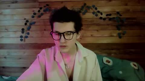 Snapshot of sasha_bb21 chatting on February 4, 2026, 10:10 am sasha_bb21 online show from February 4, 2026, 10:10 am