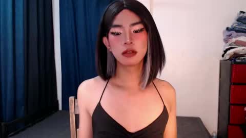 Snapshot of sasha_blade chatting on January 27, 2025, 7:35 am Sasha online show from January 27, 2025, 7:35 am