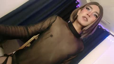 Snapshot of sasha_blade chatting on February 8, 2025, 6:33 am Sasha online show from February 8, 2025, 6:33 am