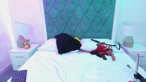 Snapshot of sasha_blazer chatting on November 6, 2025, 3:18 am Sasha online show from November 6, 2025, 3:18 am