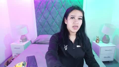 Sasha online show from April 6, 2026, 7:15 pm