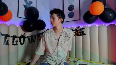 Snapshot of sasha_blazes chatting on October 23, 2025, 3:39 am sasha_blazes online show from October 23, 2025, 3:39 am