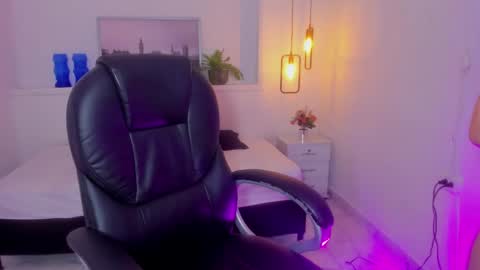 Sasha online show from December 4, 2024, 1:58 am