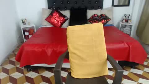 sasha maturee online show from January 1, 2025, 10:21 am