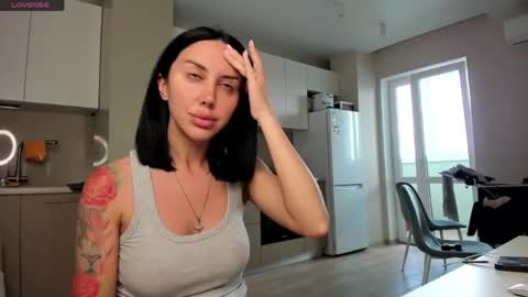 Snapshot of sasha_moon77 chatting on May 25, 2026, 12:00 pm Sasha online show from May 25, 2026, 12:00 pm
