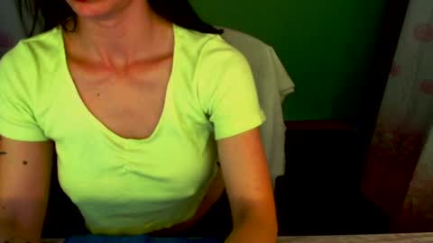 Snapshot of sasha_spears chatting on December 9, 2024, 3:22 pm sasha_spears online show from December 9, 2024, 3:22 pm