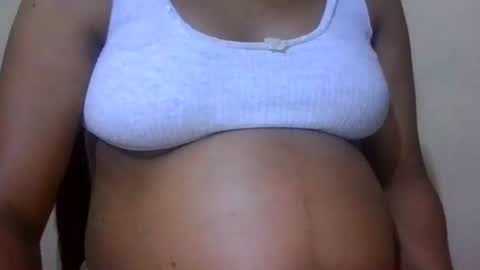 Snapshot of sasha_unlimtd chatting on April 5, 2026, 4:15 pm sasha_unlimtd online show from April 5, 2026, 4:15 pm