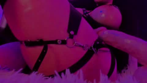   Sasha   online show from February 3, 2025, 4:57 am