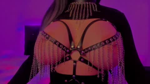   Sasha   online show from February 6, 2025, 2:44 am