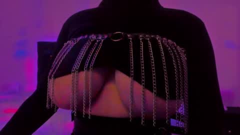 Snapshot of sashachase chatting on February 26, 2025, 3:32 am Sasha online show from February 26, 2025, 3:32 am